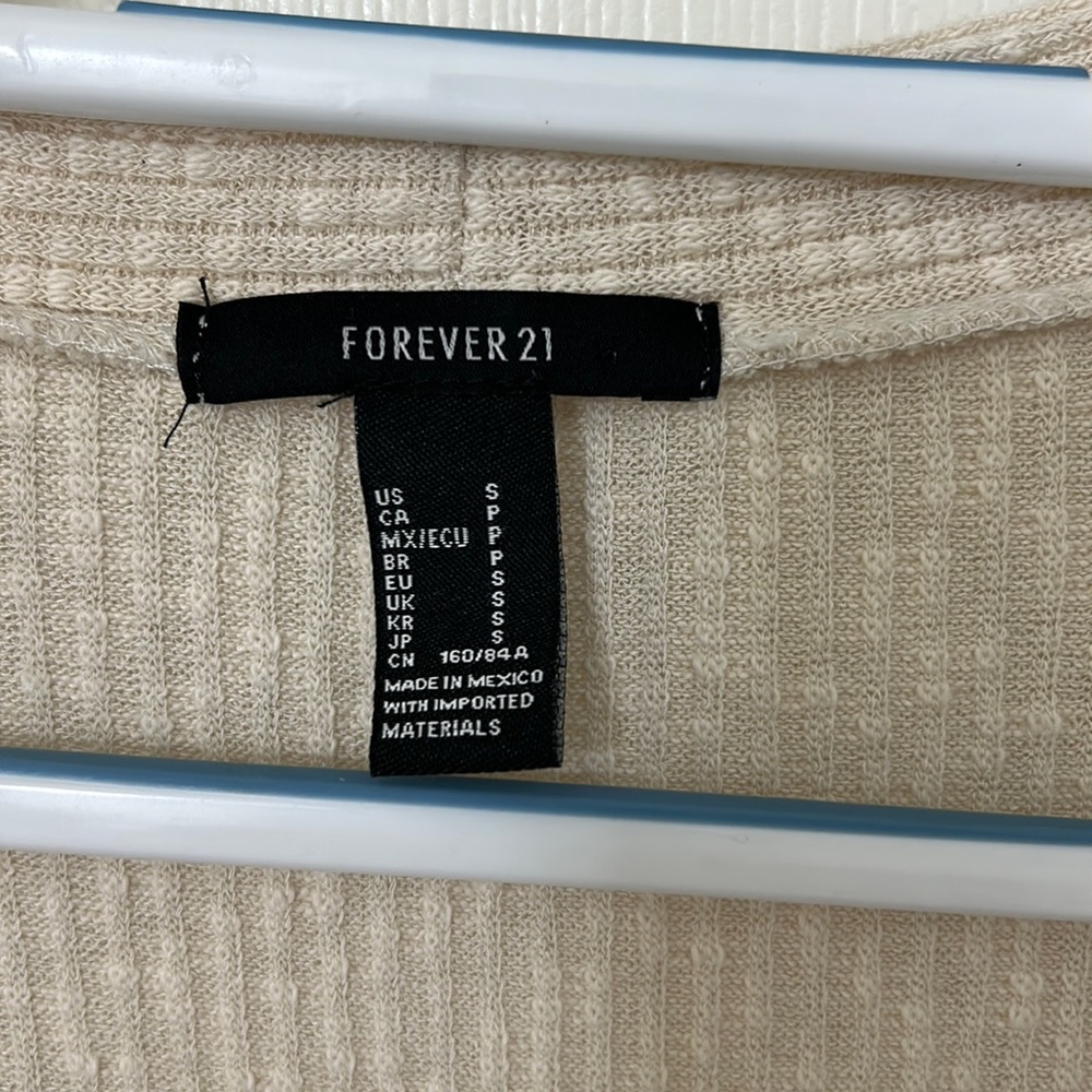 H&M Ribbed Knit Cardigan - Picture 3 of 5